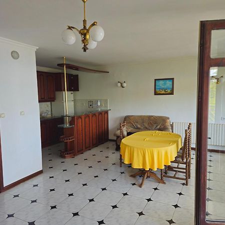 Lazur Seaview Apartment 포마리 외부 사진